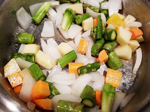 菜の花の和風野菜スープ 炒める