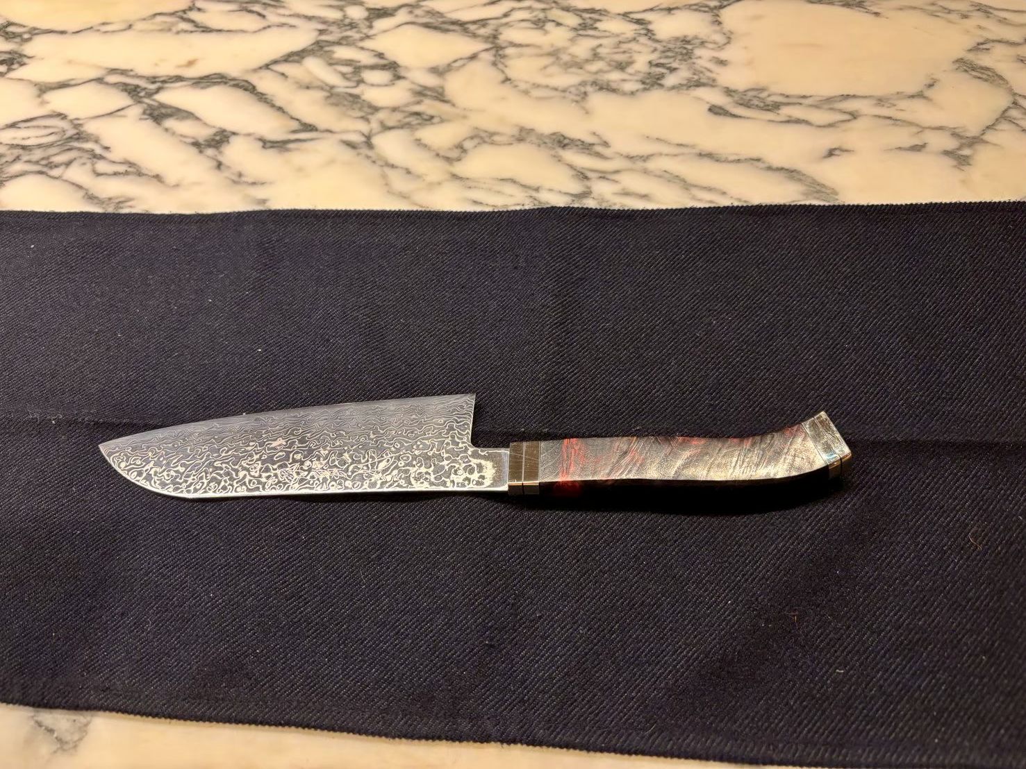 差し込みタイプの木柄・スタビライズウッドを採用した實光刃物の包丁