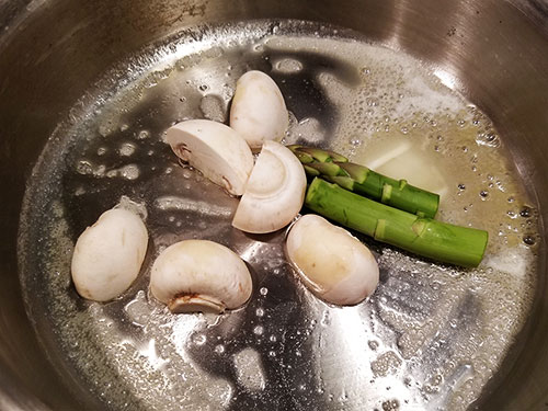 牛肉の赤ワイン煮 付け合せを作る。