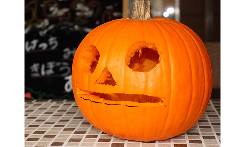 Halloween のかぼちゃランタンを作ろう！